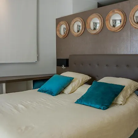 Superbe Villa-appartement Sur La Croisette Avec Grande Terrasse Κάννες
