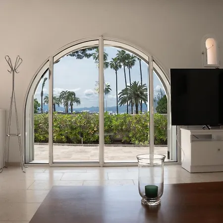 Superbe Villa-appartement Sur La Croisette Avec Grande Terrasse Apartamento Cannes