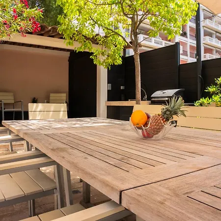 Appartement Superbe Villa-appartement Sur La Croisette Avec Grande Terrasse